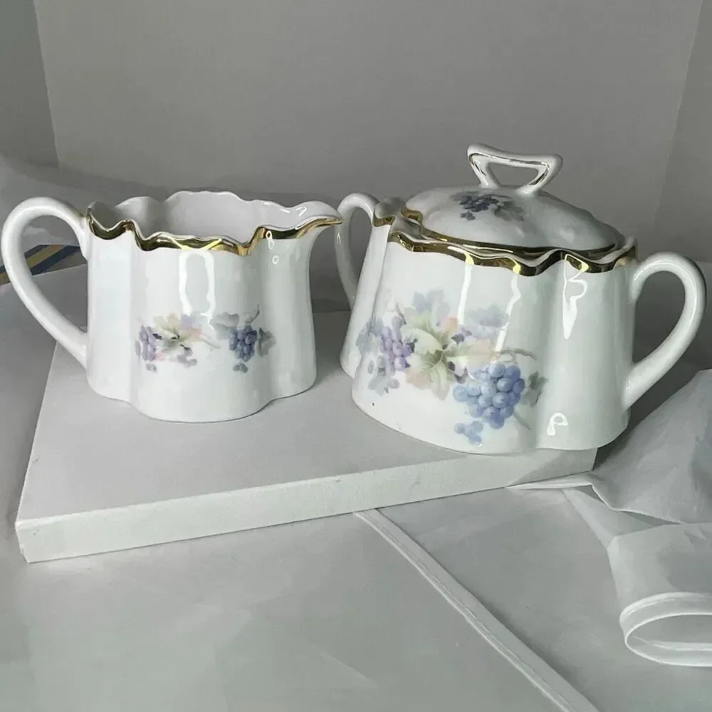 VTG Z.S.& Co Bavaria porcelain creamer and lidded sugar bowl set.